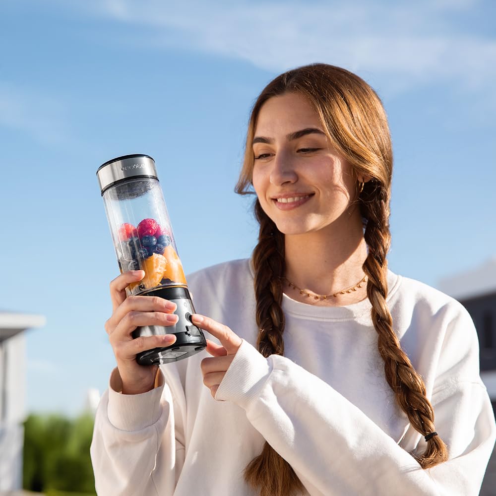 Cecotec EasyGo Power Titanium 350 350 W Portable Single Cup Blender, Ice Pick, 4 Blades Titanium Coated Black Blades, Includes 2 Cooling Tubes, 2 Portable Cups and 2 Lids