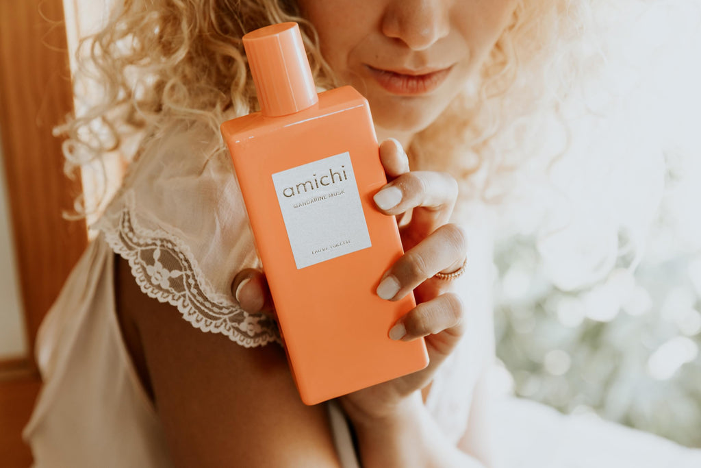 AMICHI - Mandarine Musk, Women's Gift Box, 75 ml Cologne + Body Wash 75 ml + Body Lotion 75 ml, Women's Eau de Toilette, Sweet and Citrus Fragrance, Long Lasting Extravagant Scent