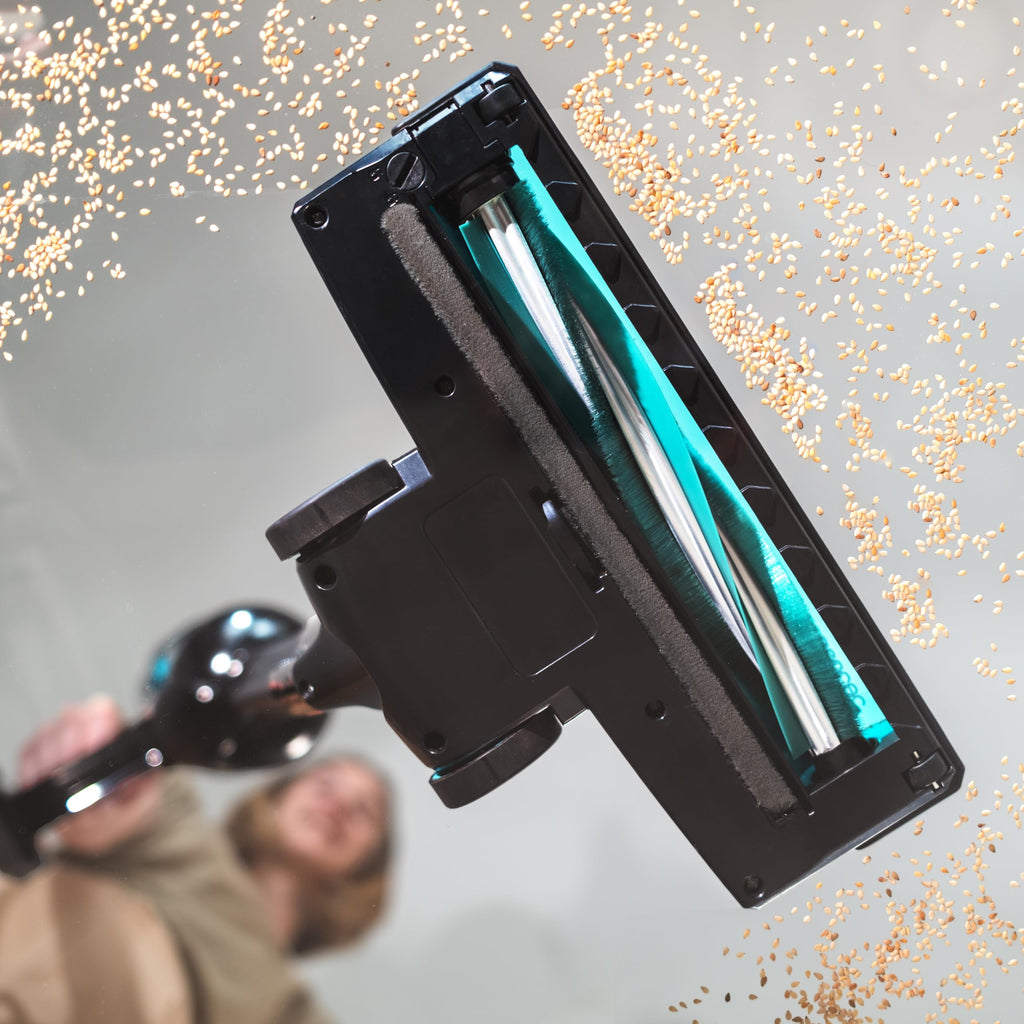 Cecotec Conga Thunderbrush 560 Upright Vacuum Cleaner, 2 in 1, 600 W, Cyclonic Technology, High Efficiency Filter, 6 Metres Radius, Includes 2 Accessories