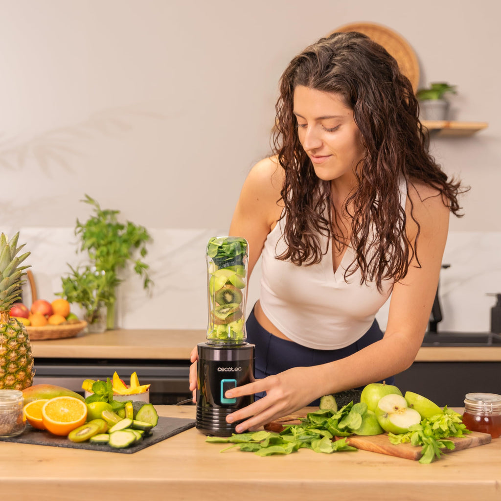 Cecotec EasyGo Power Titanium 350 350 W Portable Single Cup Blender, Ice Pick, 4 Blades Titanium Coated Black Blades, Includes 2 Cooling Tubes, 2 Portable Cups and 2 Lids