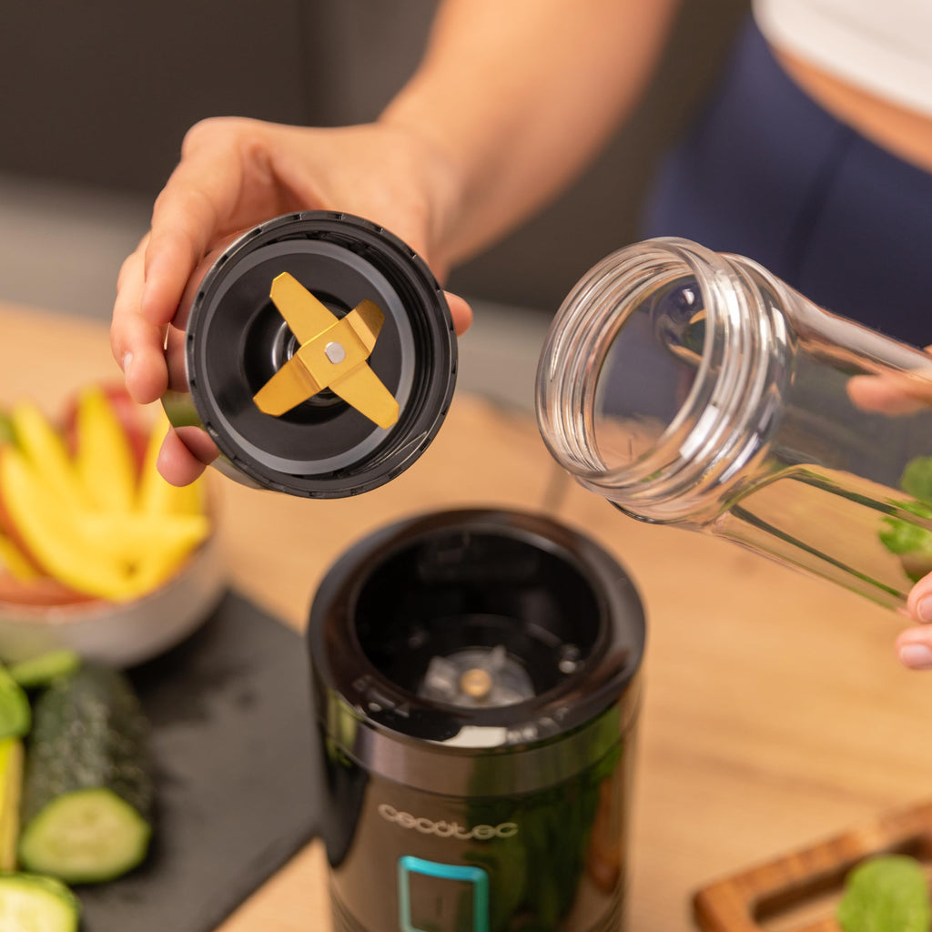 Cecotec EasyGo Power Titanium 350 350 W Portable Single Cup Blender, Ice Pick, 4 Blades Titanium Coated Black Blades, Includes 2 Cooling Tubes, 2 Portable Cups and 2 Lids