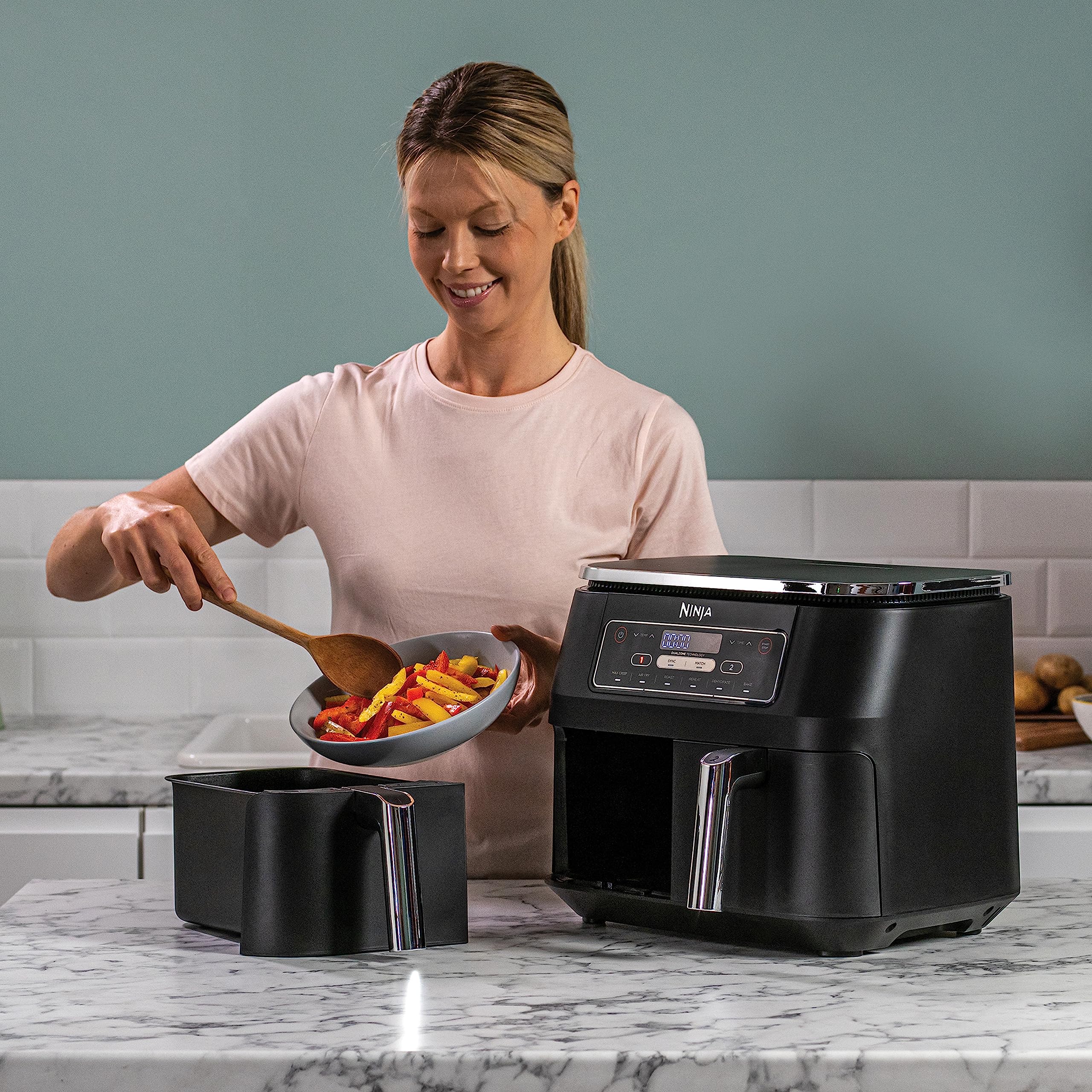 Ninja Foodi [AF300EU] Dual Zone Air Fryer, 2470 W, 7.6 liters, Plastic, Black