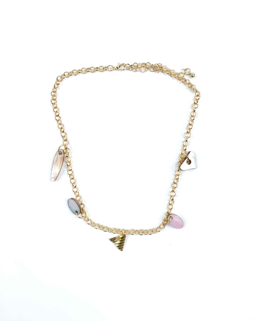 Collar triángulo dorado y 4 adornos